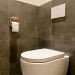 Child Favorite Coach House דירה טילבורג