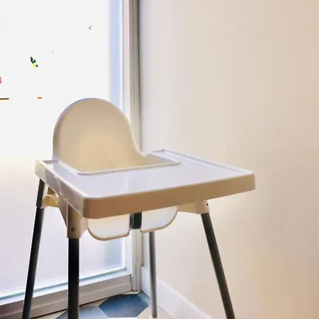 Child Favorite Coach House 公寓 提耳堡