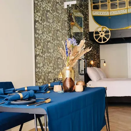Child Favorite Coach House Apartment *